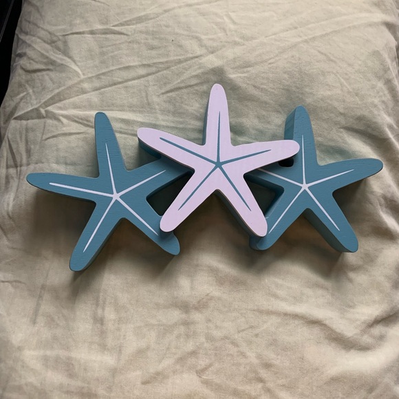 Star Table Decor. - Picture 2 of 3